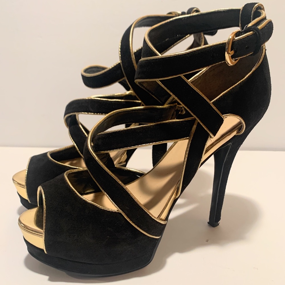 Suede elegant strapped w gold accent Stilettos
